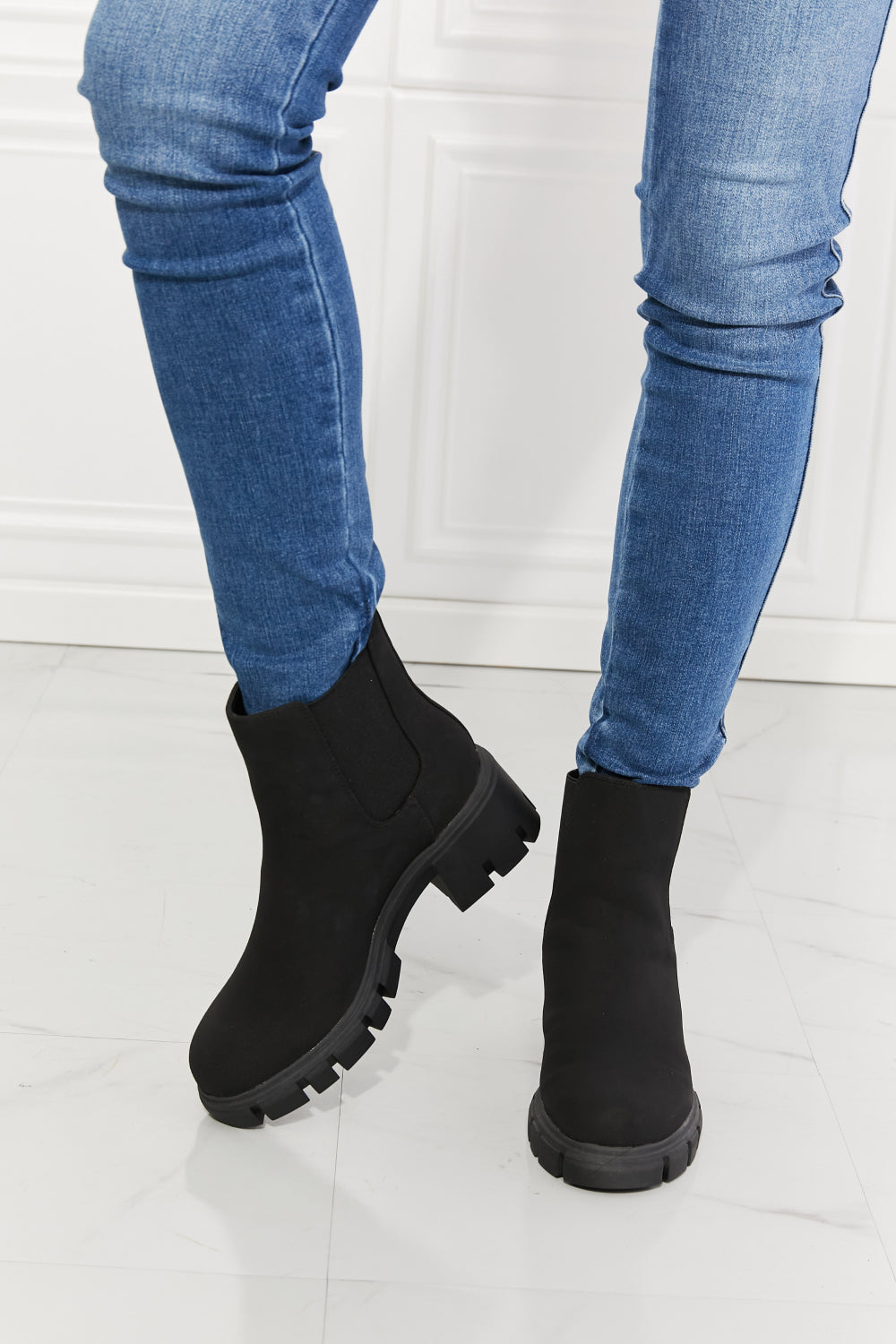Matte Lug Sole Chelsea Boots in Black Shoes RYSE Clothing Co. Black 6 