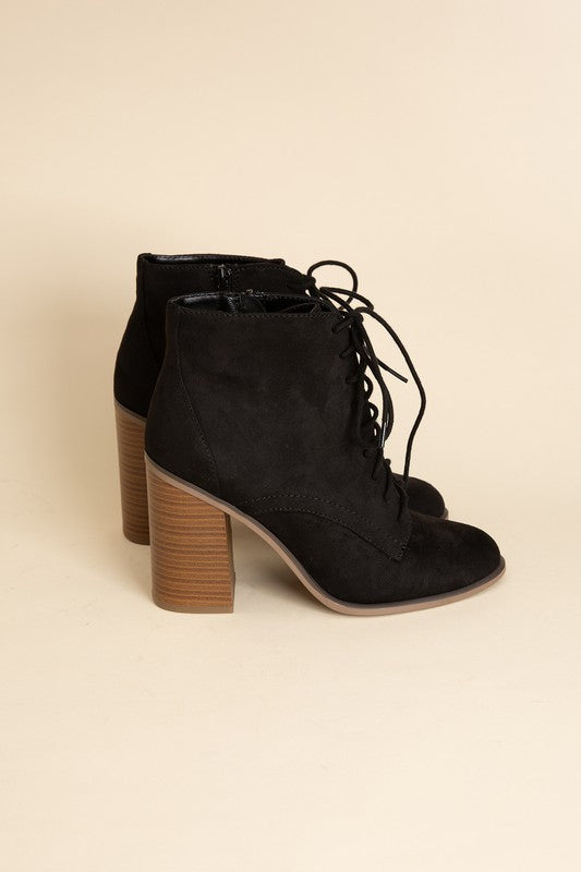 Bailey Lace Up Ankle Boots Shoes RYSE Clothing Co.   